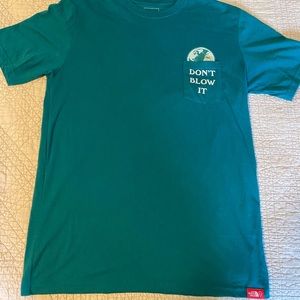 The North Face Bottle Source Pocket T-Shirt